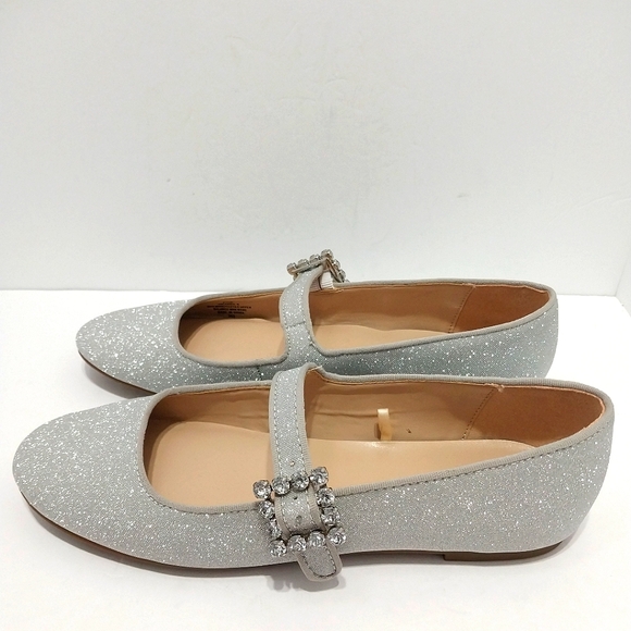 Unisa‎ Unfandie Flats, NEW, Size 8.5 - Picture 1 of 14
